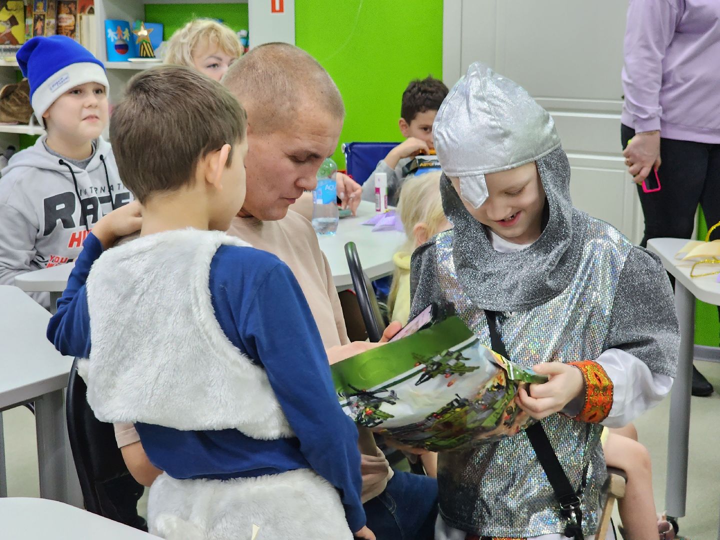 Дети, елка желаний, Новый год, благотворительая акция,