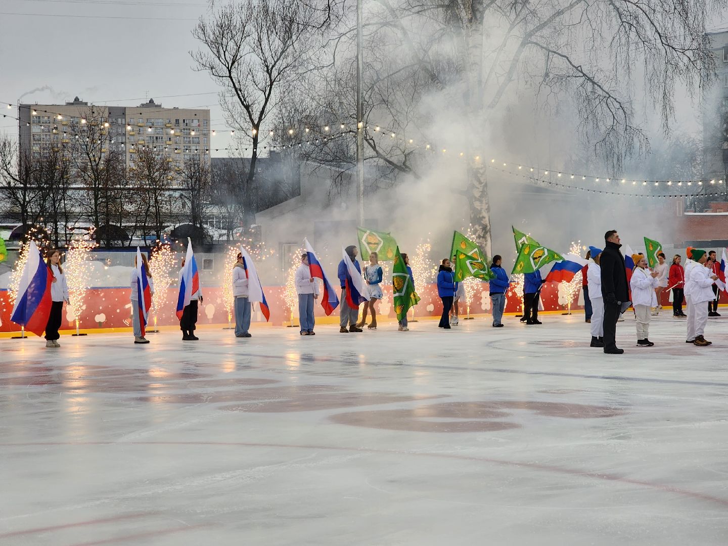 пушкино, каток в парке, дети, лед, артисты,