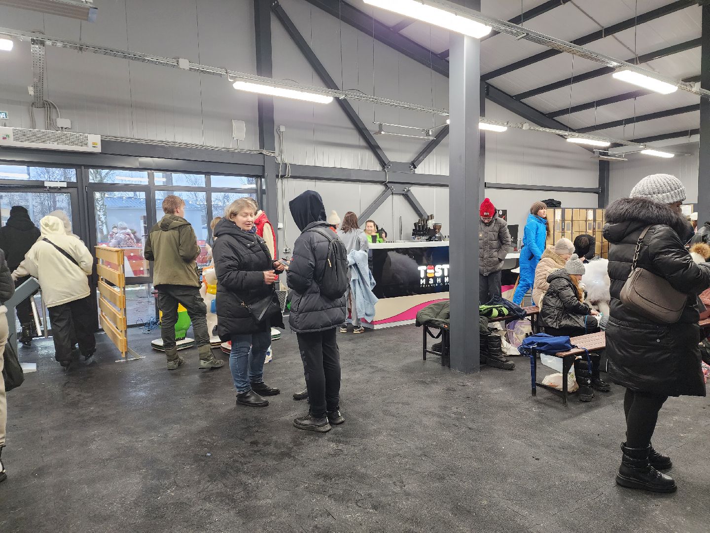 пушкино, каток в парке, дети, лед, артисты,