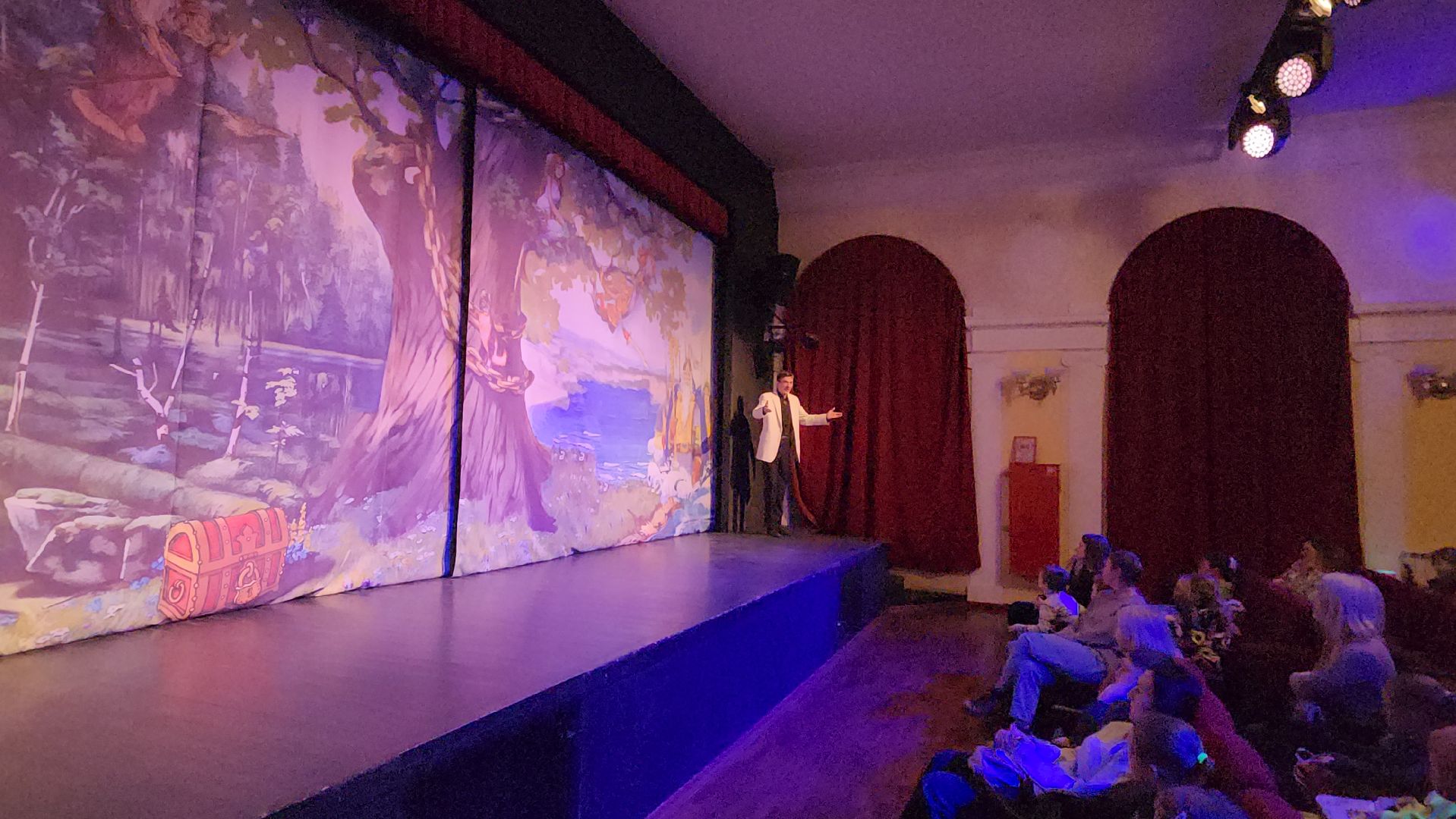 театр Стрела, Руслан и Людмила, спектакль, постановка, Золкин, Ступина, Корнева, Единая Россия,