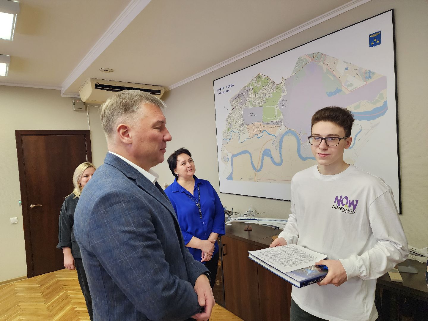 без попечения родителей, сирота, Обухов, квартира, ремонт, жилье, жилье для детей-сирот,Аубакиров,