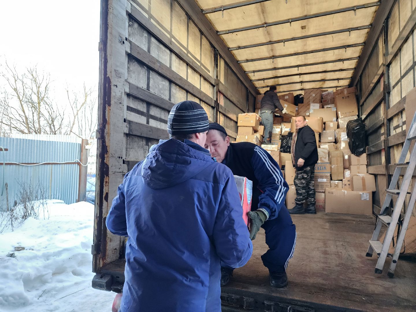 серпухов, подмосковье, гуманитарная помощь, погранвойска, волонтеры,