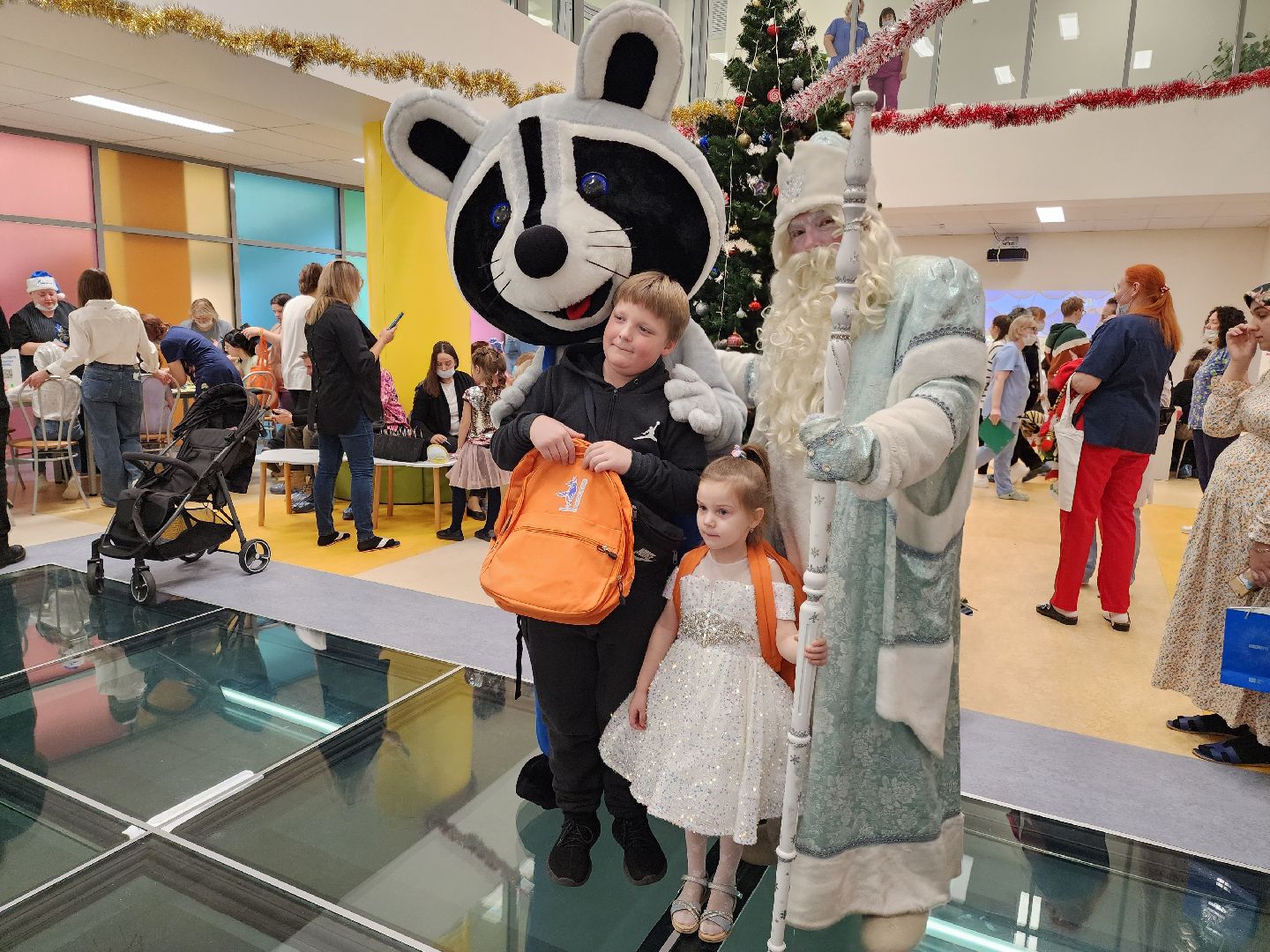 Подольск, благотворительность, медицина, дети, десант дедов морозов, всероссийская акция,