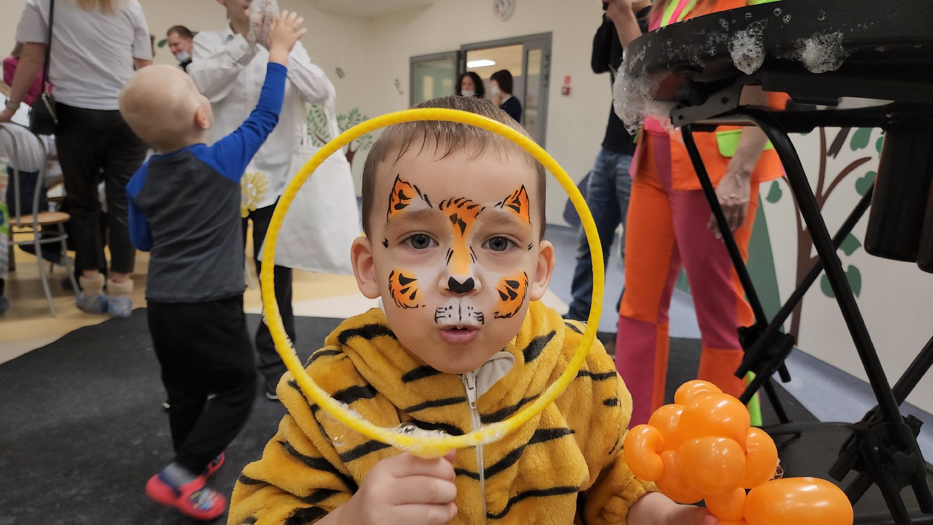 Подольск, благотворительность, медицина, дети, десант дедов морозов, всероссийская акция,