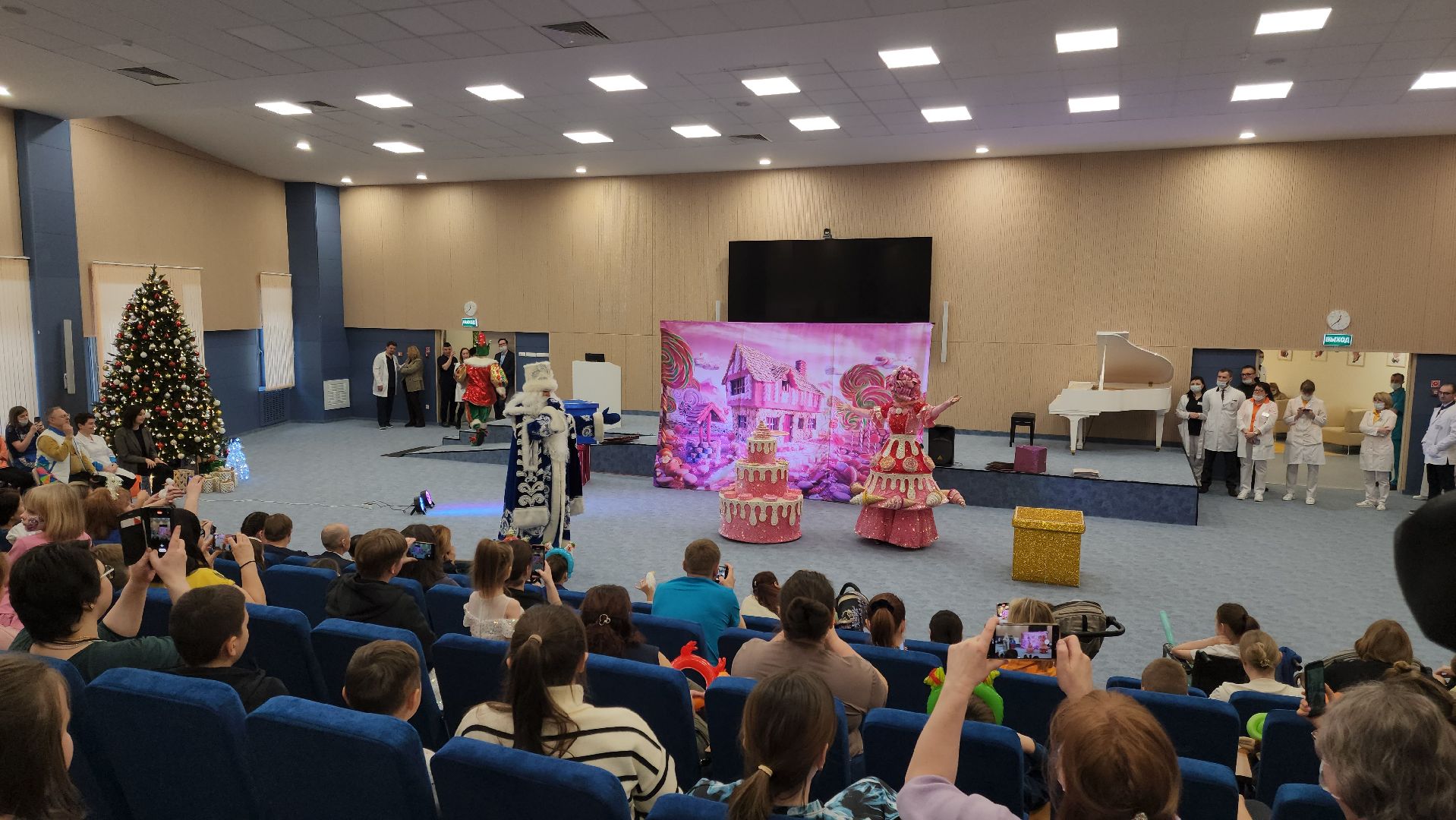 Подольск, благотворительность, медицина, дети, десант дедов морозов, всероссийская акция,