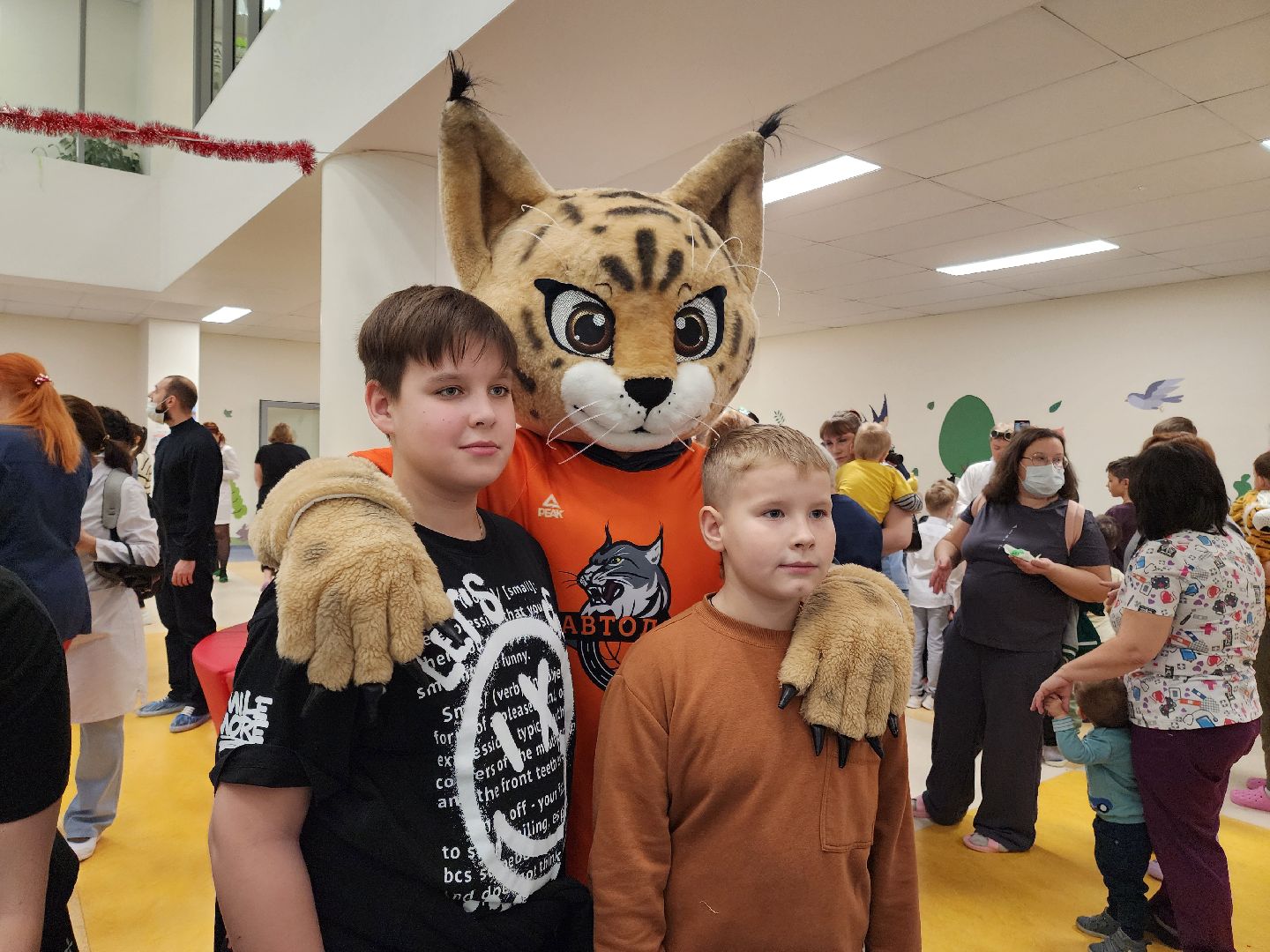 Подольск, благотворительность, медицина, дети, десант дедов морозов, всероссийская акция,