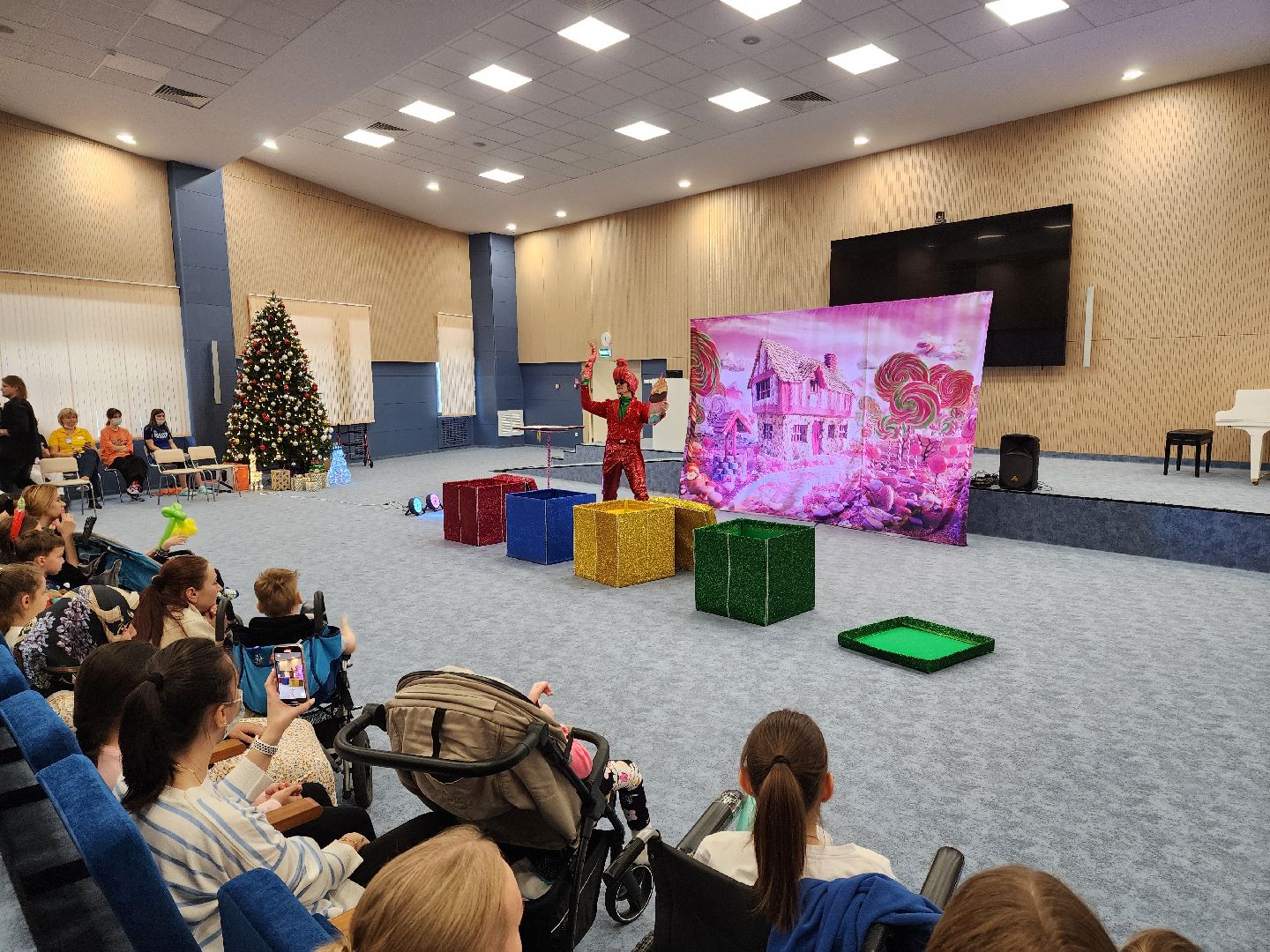 Подольск, благотворительность, медицина, дети, десант дедов морозов, всероссийская акция,