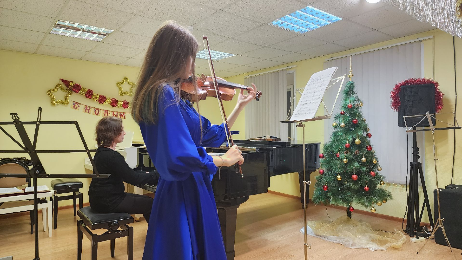 кашира, детская школа искусств, скрипка, отчетный концерт, новогодний концерт, юные скрипачи, лауреты,