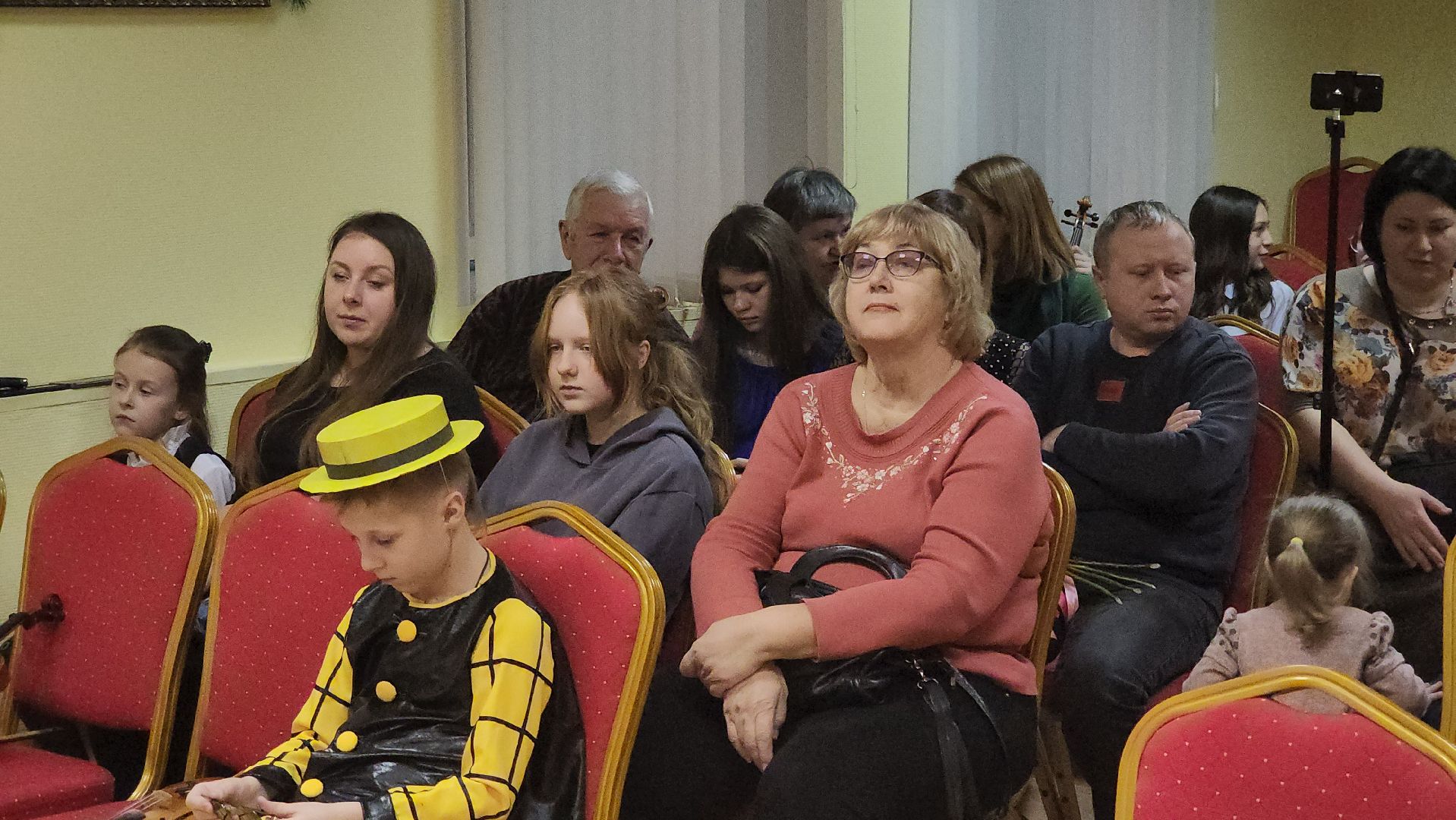 кашира, детская школа искусств, скрипка, отчетный концерт, новогодний концерт, юные скрипачи, лауреты,