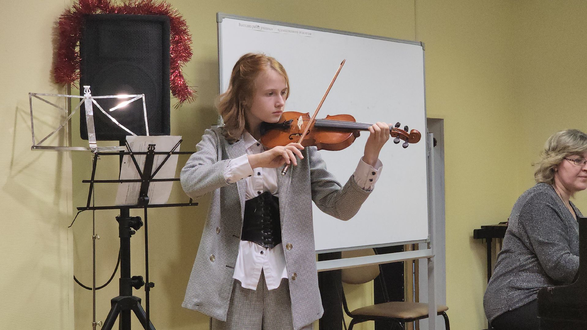 кашира, детская школа искусств, скрипка, отчетный концерт, новогодний концерт, юные скрипачи, лауреты,