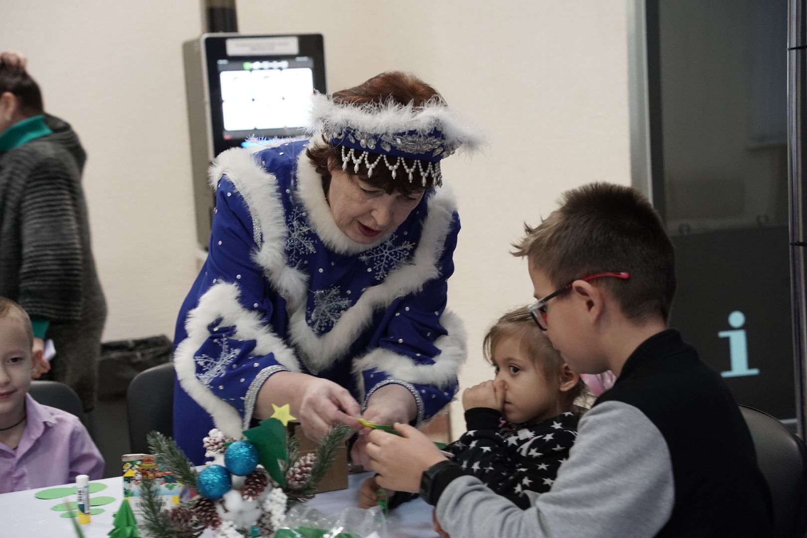 многодетные семьи, многомама, Рошаль, Большая Шатура, елка главы, подарки,