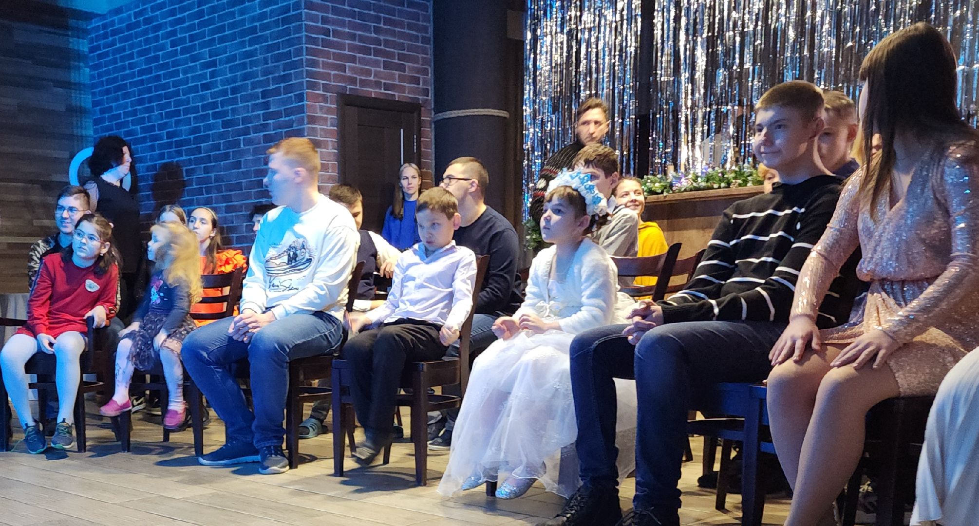 электросталь, мой город, новый год, дед мороз, дед мороз и снегурочка, дедушка мороз, праздник, дети, дети инвалиды,