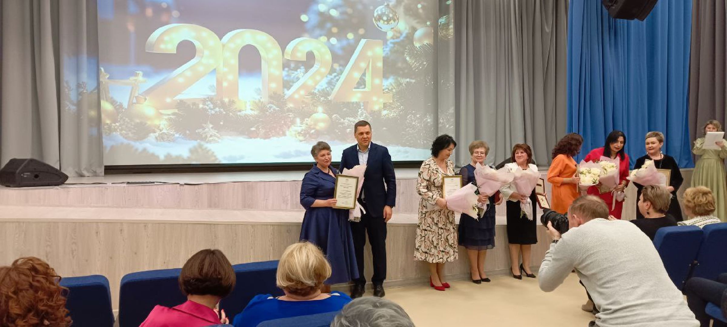 Дмитров, Школа в Озерецком, Гимназия Дмитров, Гимназия Логос, Минобразования,