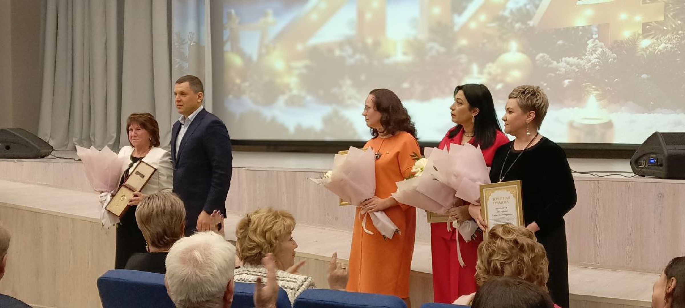 Дмитров, Школа в Озерецком, Гимназия Дмитров, Гимназия Логос, Минобразования,