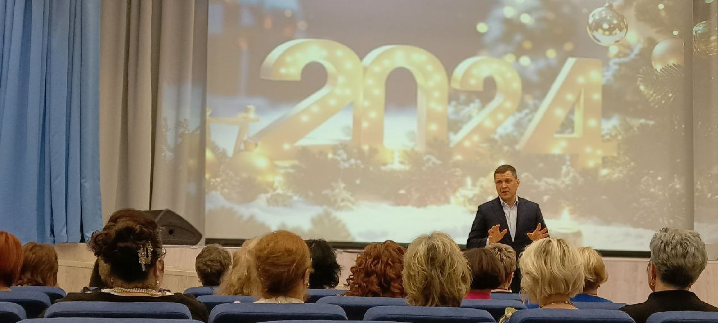 Дмитров, Школа в Озерецком, Гимназия Дмитров, Гимназия Логос, Минобразования,