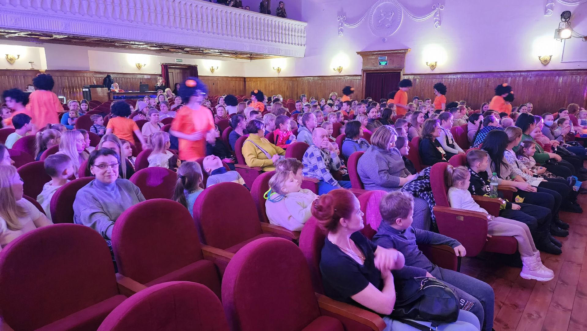 кашира, новогодняя сказка, спектакль, Таинственный лес или в поисках Чебурашки, фантазия, арт-вахта, дк им ленина, новый год,