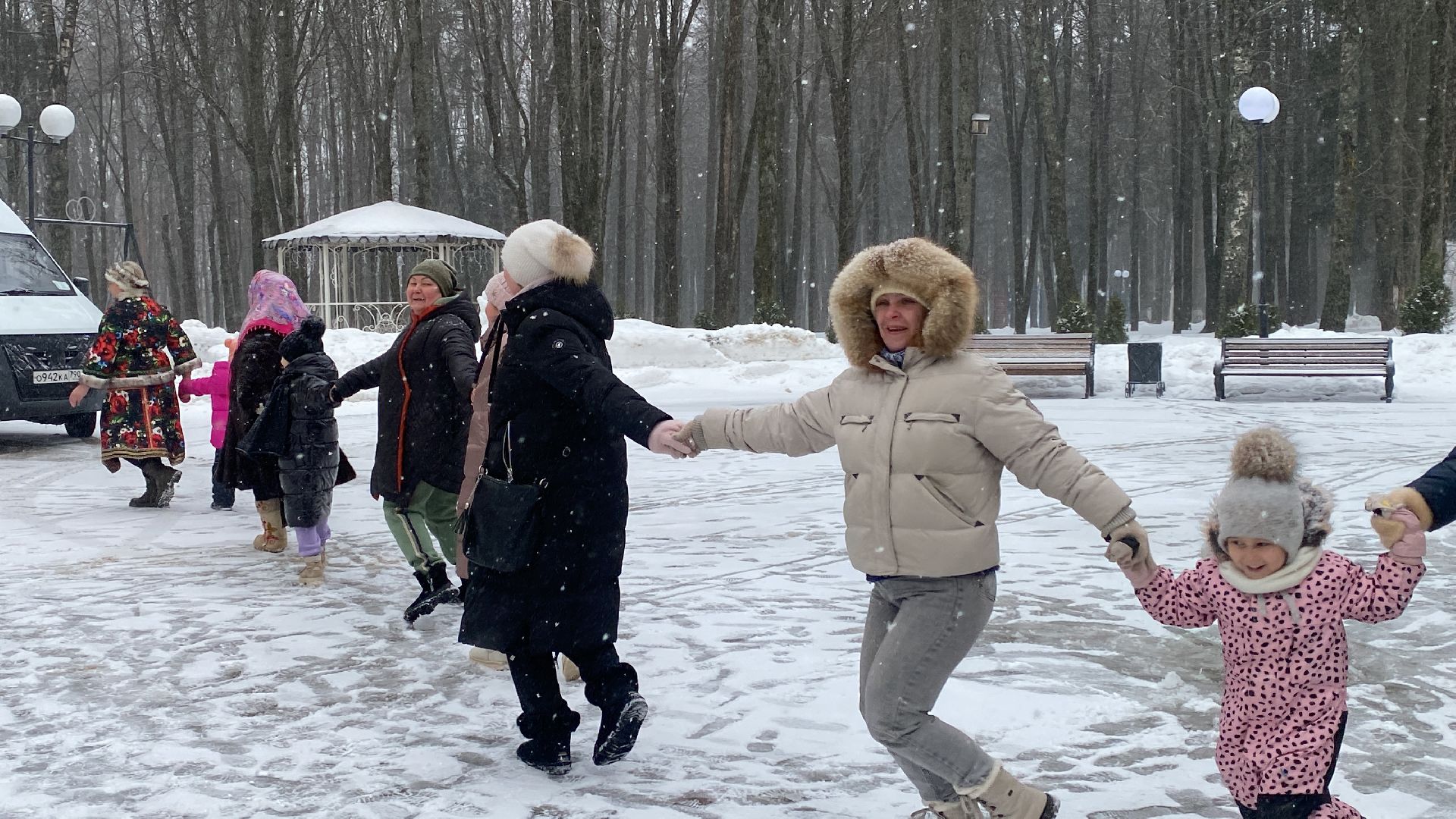 волоколамск, парк, новый год, 2024, 2024 год, праздник, праздники, праздничная программа, праздничное настроение, зима в подмосковье,