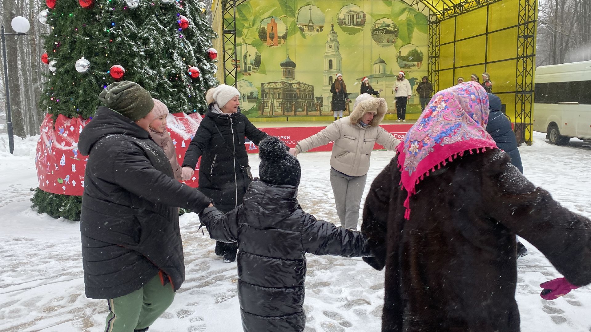 волоколамск, парк, новый год, 2024, 2024 год, праздник, праздники, праздничная программа, праздничное настроение, зима в подмосковье,