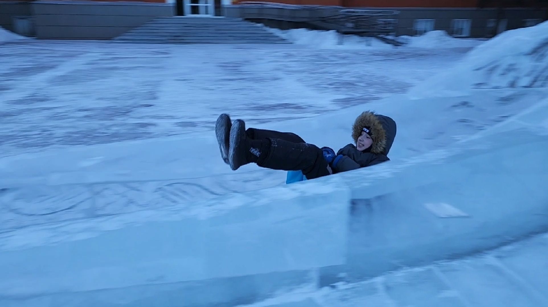 долгопрудный, ледяная горка, лабиринт, дети, площадь Собина,