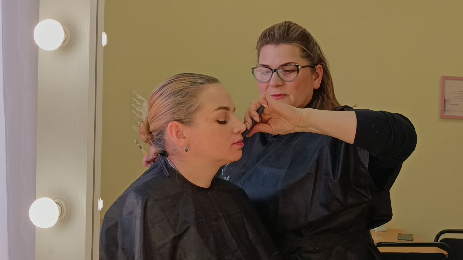 макияж, pantone, тени,