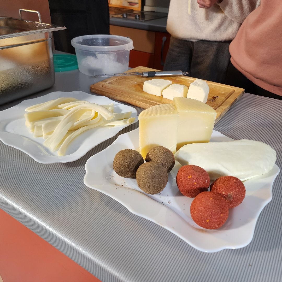 Сыр, домашний сыр, сыроварня, сыроварня в Егорьевске, Гуслицкие сыры, Подмосковье, московская область,