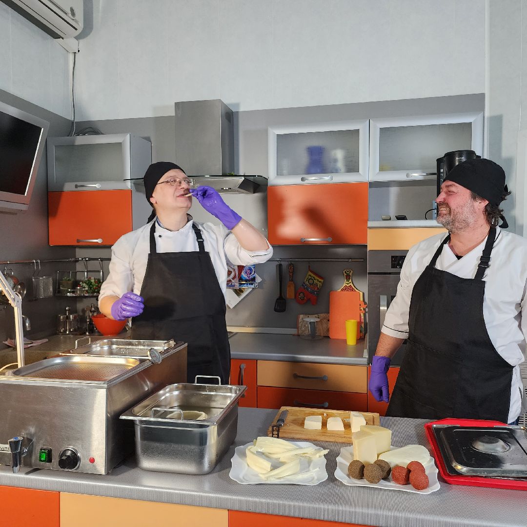 Сыр, домашний сыр, сыроварня, сыроварня в Егорьевске, Гуслицкие сыры, Подмосковье, московская область,