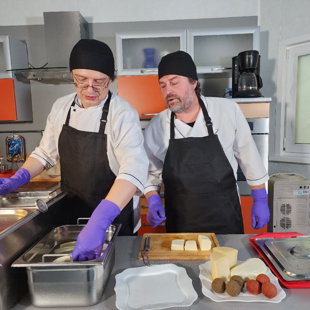 Сыр, домашний сыр, сыроварня, сыроварня в Егорьевске, Гуслицкие сыры, Подмосковье, московская область,