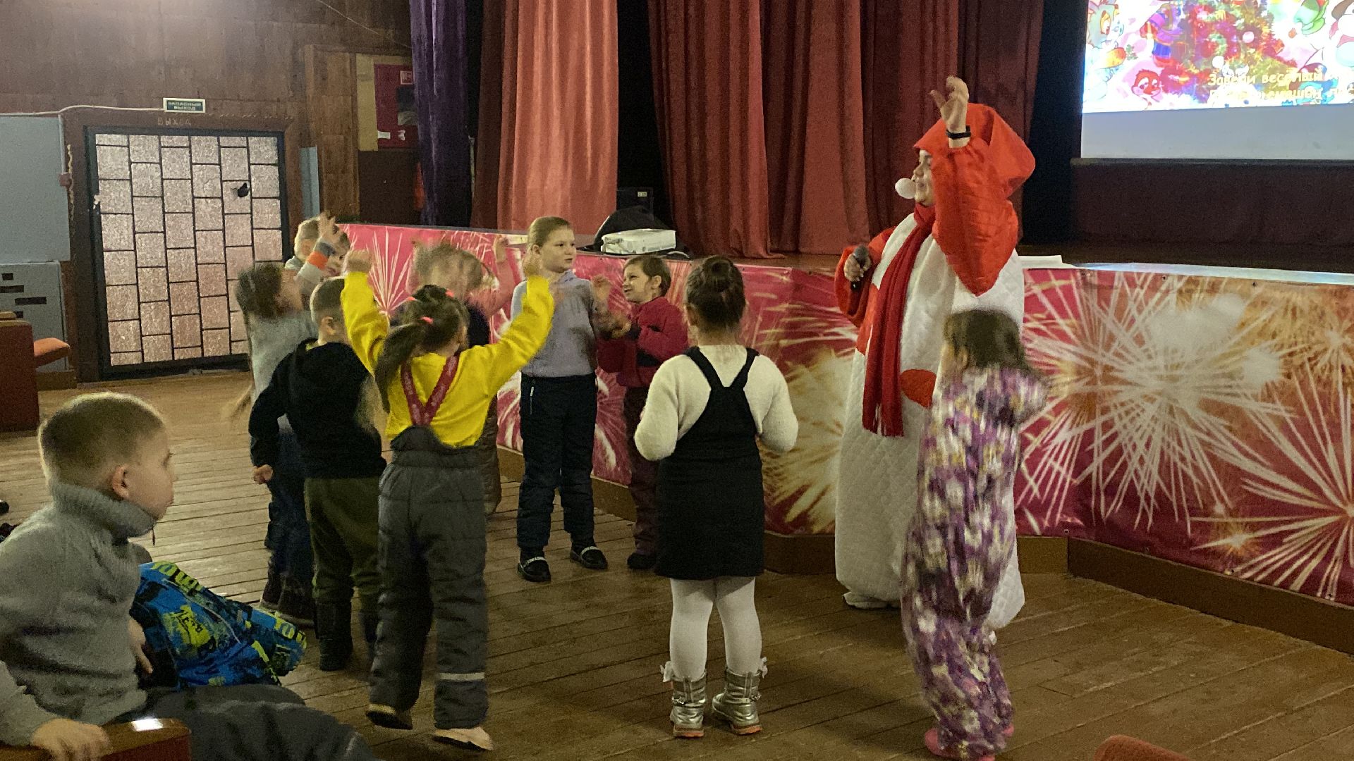 волоколамск, культура, культура для школьников, дом культуры, праздник, дед мороз, конкурс,