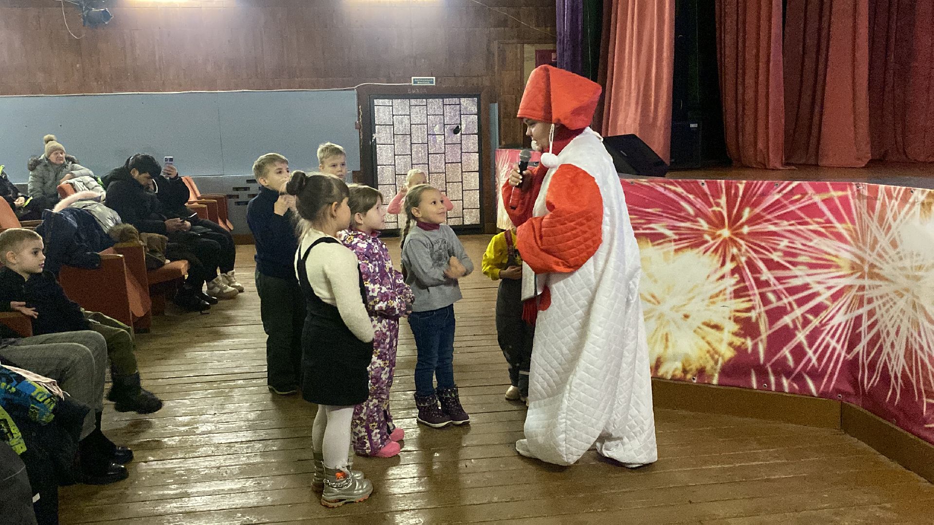 волоколамск, культура, культура для школьников, дом культуры, праздник, дед мороз, конкурс,