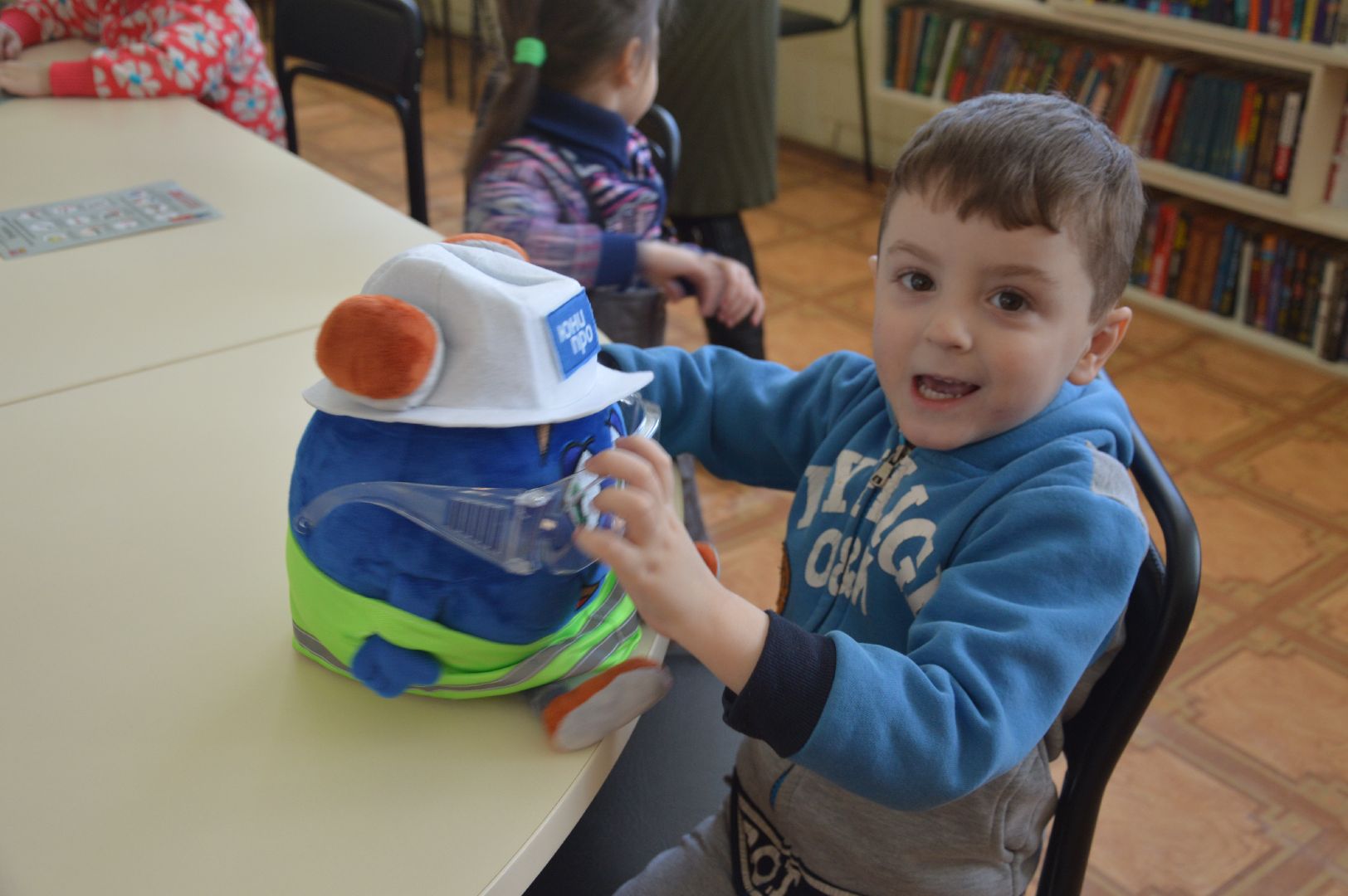 шатура, билиотекарь, новый год, 2024, праздник, городской округ культура, городской округ люди, Дед Мороз, дед мороз и снегурочка, Санта-Клаус, Пер Нюэлем, Баббо Наталем, Микулашем, Увлин Увгун, Йоулупукки,