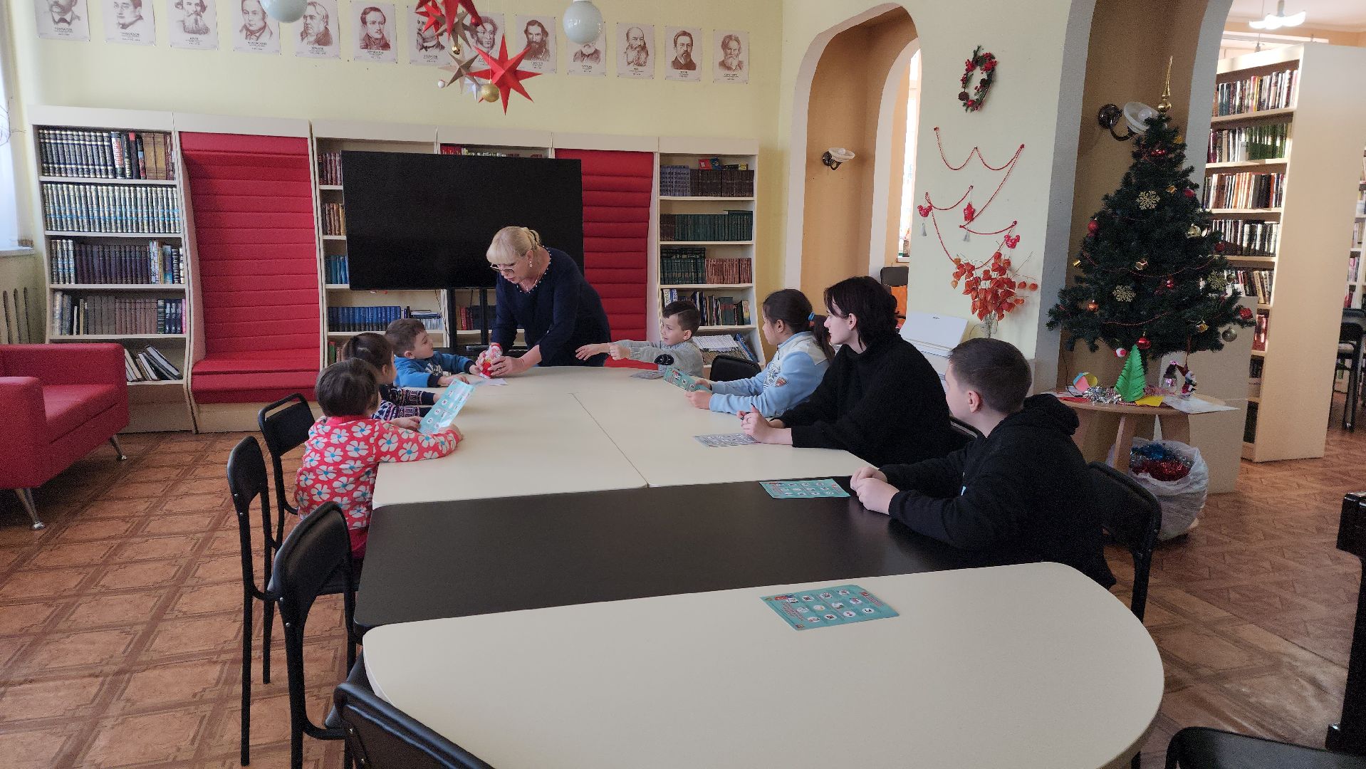 шатура, билиотекарь, новый год, 2024, праздник, городской округ культура, городской округ люди, Дед Мороз, дед мороз и снегурочка, Санта-Клаус, Пер Нюэлем, Баббо Наталем, Микулашем, Увлин Увгун, Йоулупукки,