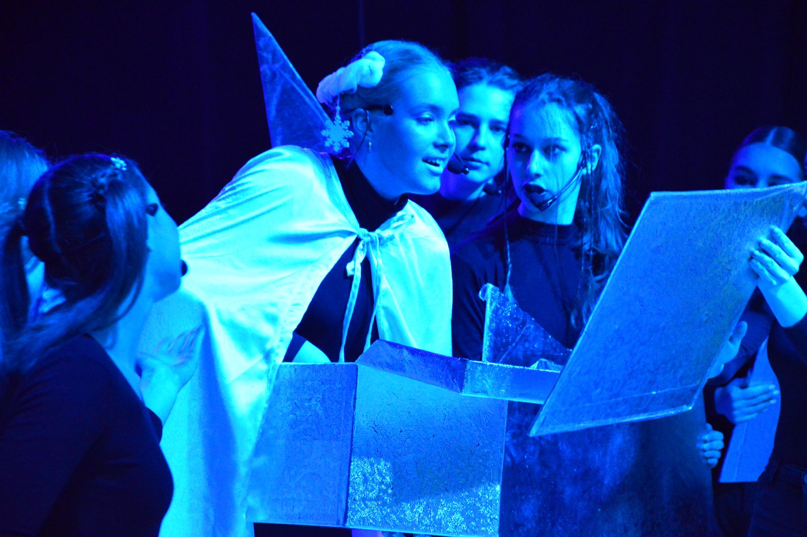 шатура, городской дом культуры, городской округ культура, городской округ люди, спектакль, сцена, рождество, нариманова, дорога в рождество, 2024, новый год,