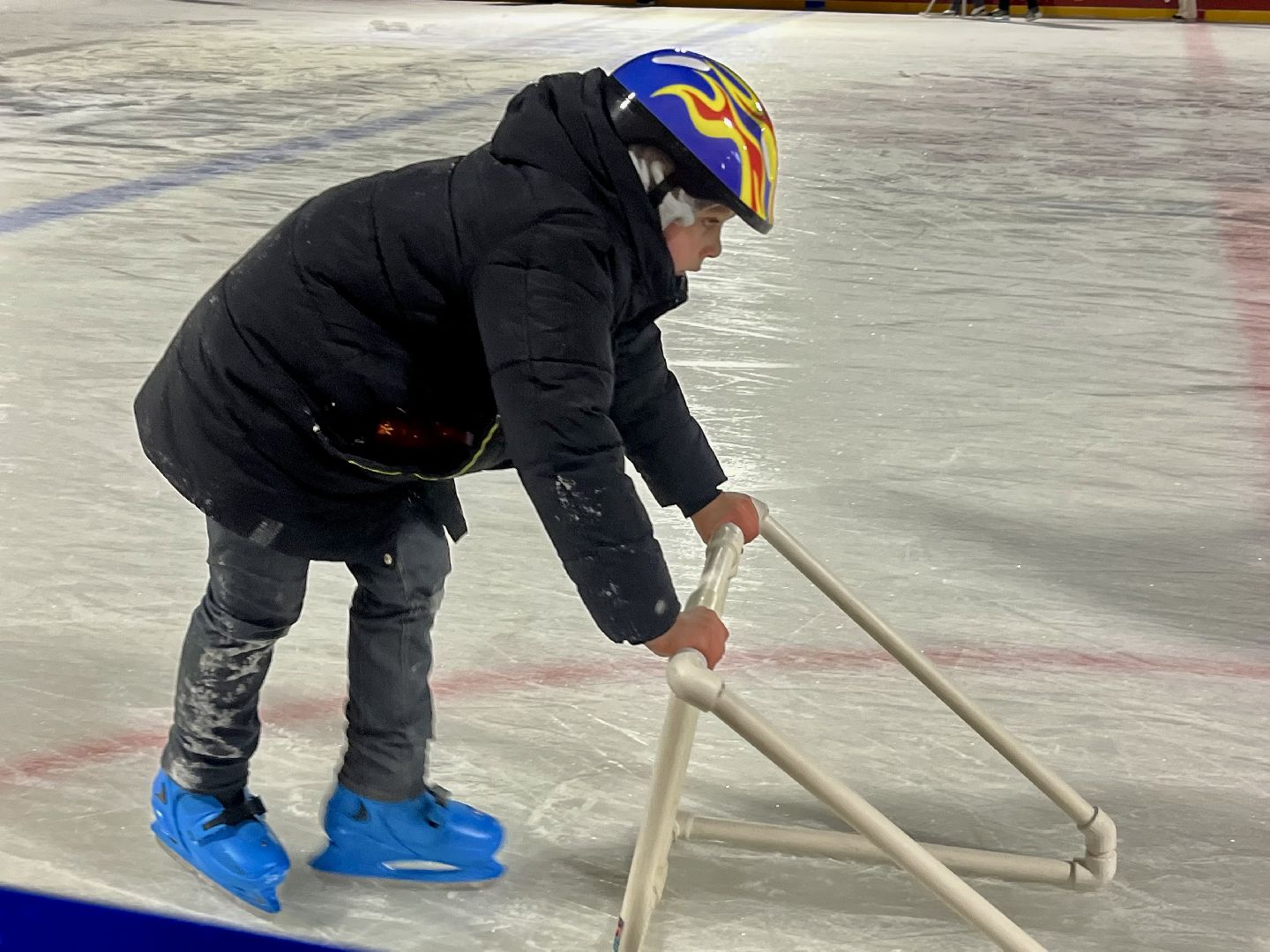 зима в подмосковье, наро-фоминск, наро-фоминский городской округ, центральный парк наро-фоминска, каток в парке, коньки,