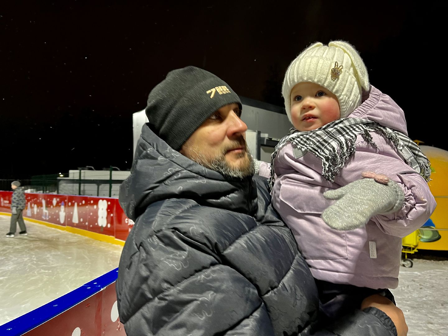 зима в подмосковье, наро-фоминск, наро-фоминский городской округ, центральный парк наро-фоминска, каток в парке, коньки,