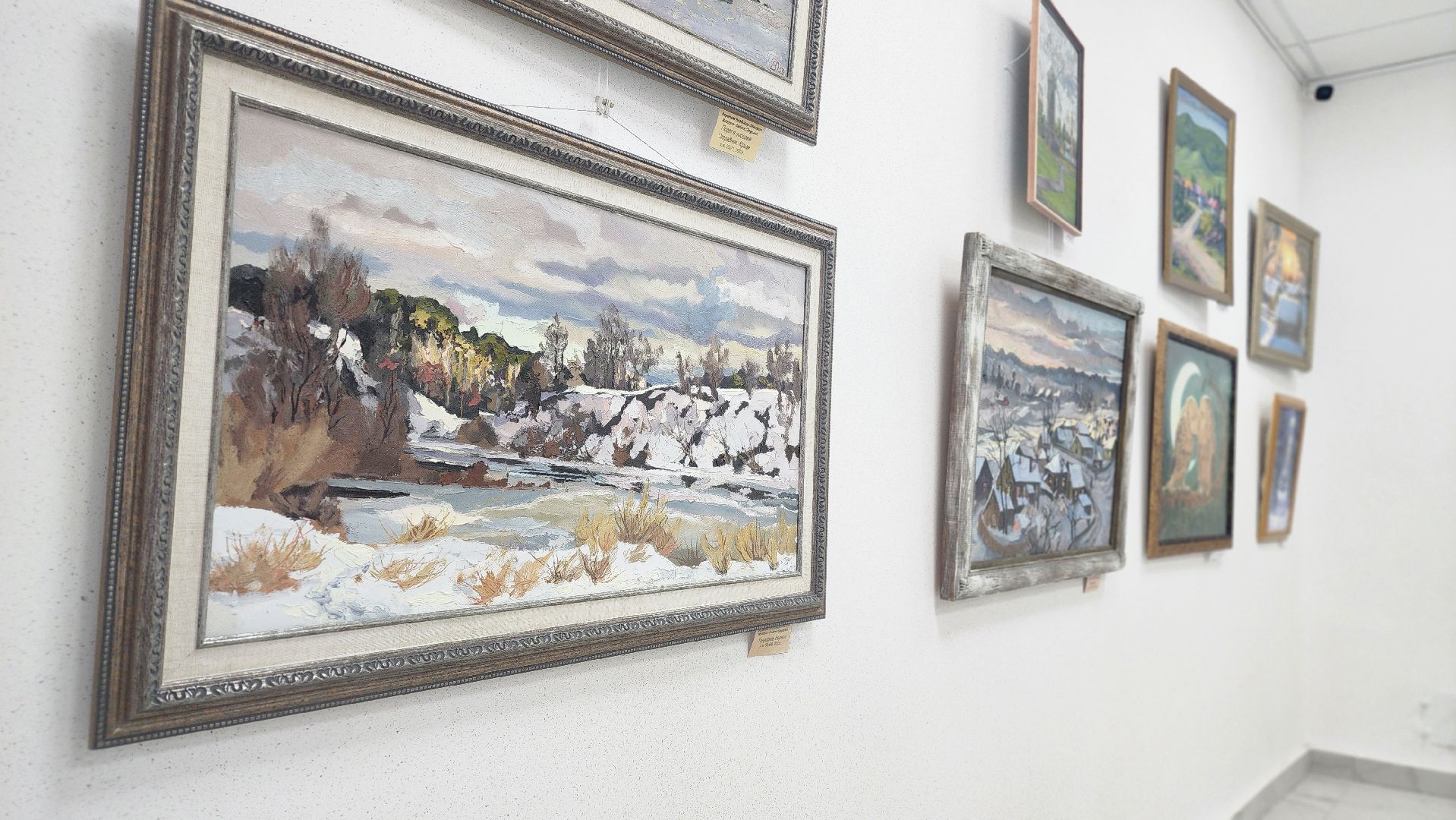 выставочный центр, протвино, культура, зимний вернисаж, живопись,