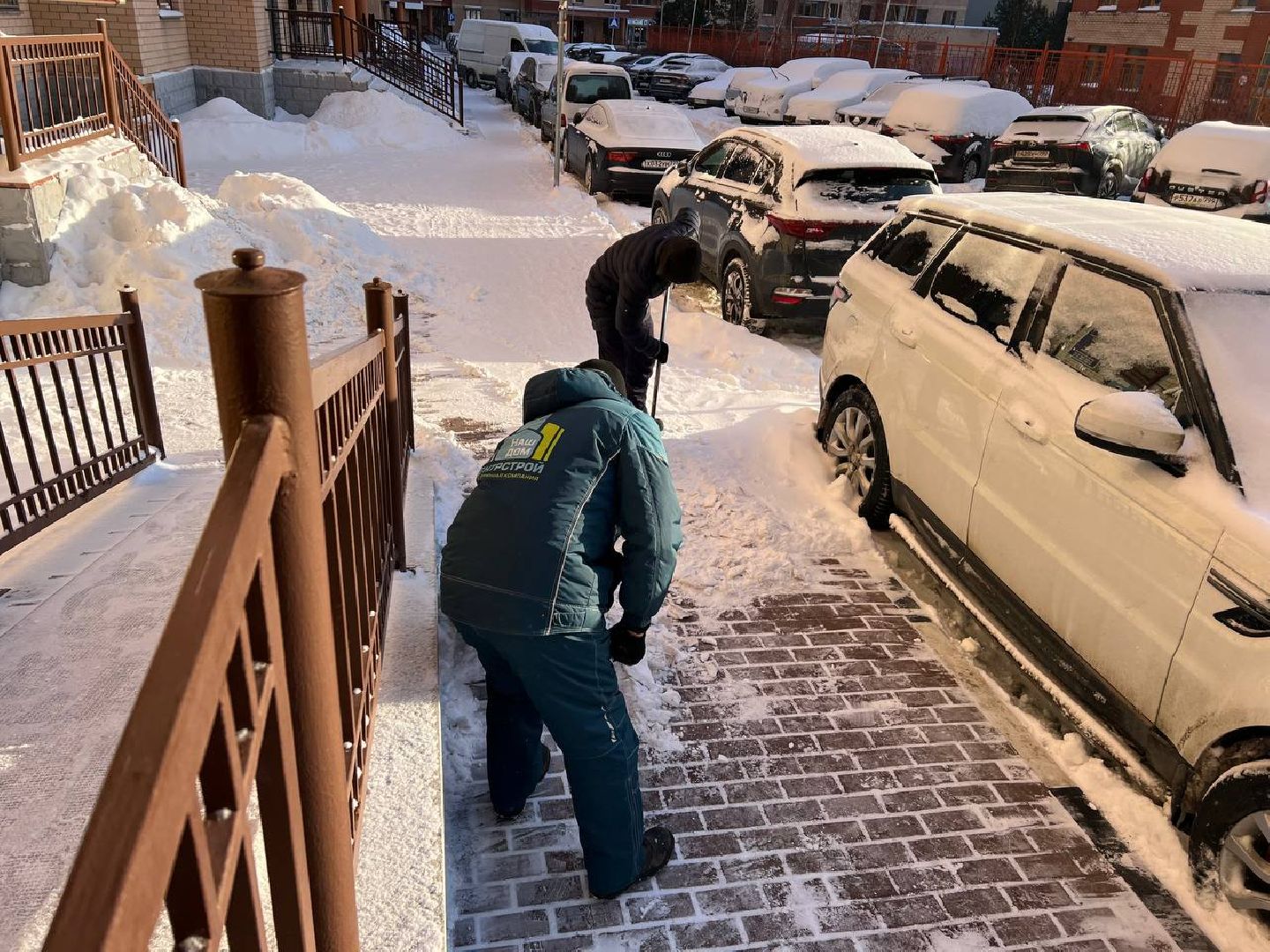 Реутов, снегопад, уборка снега, дворник, техника,