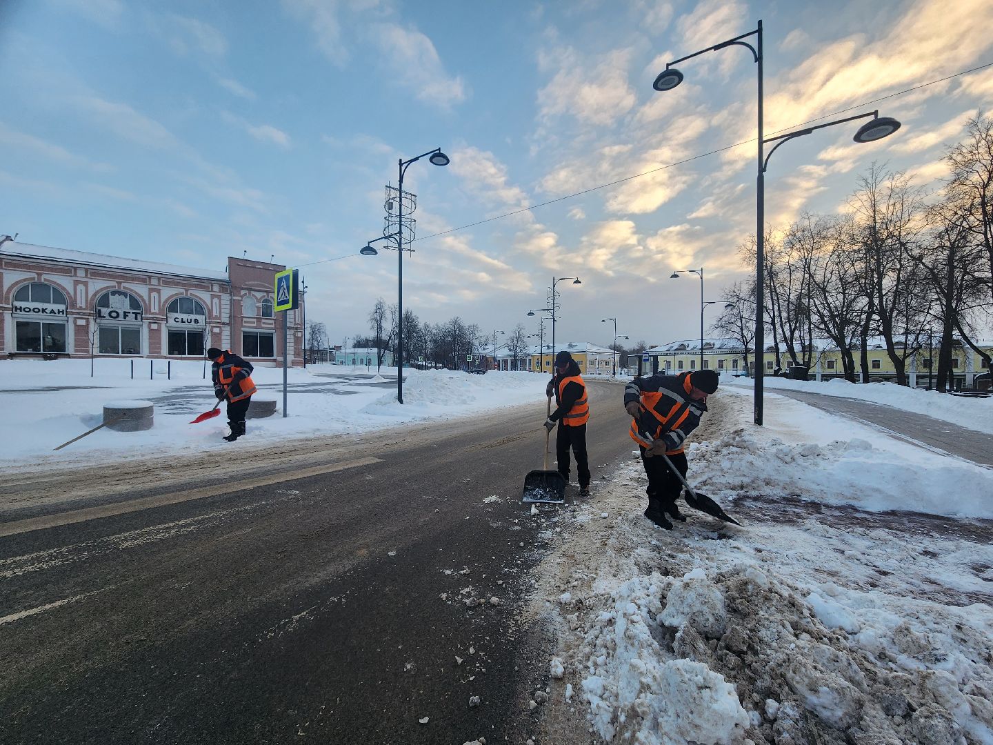 серпухов, подмосковье, уборка снега, площадь ленина,