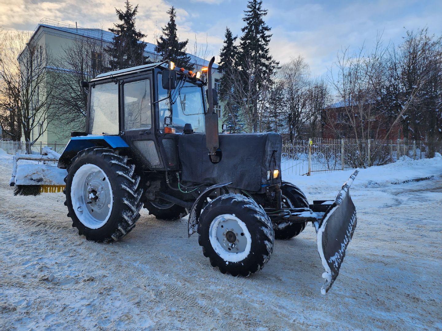 серпухов, подмосковье, убирают снег, комбинат благоустройства,