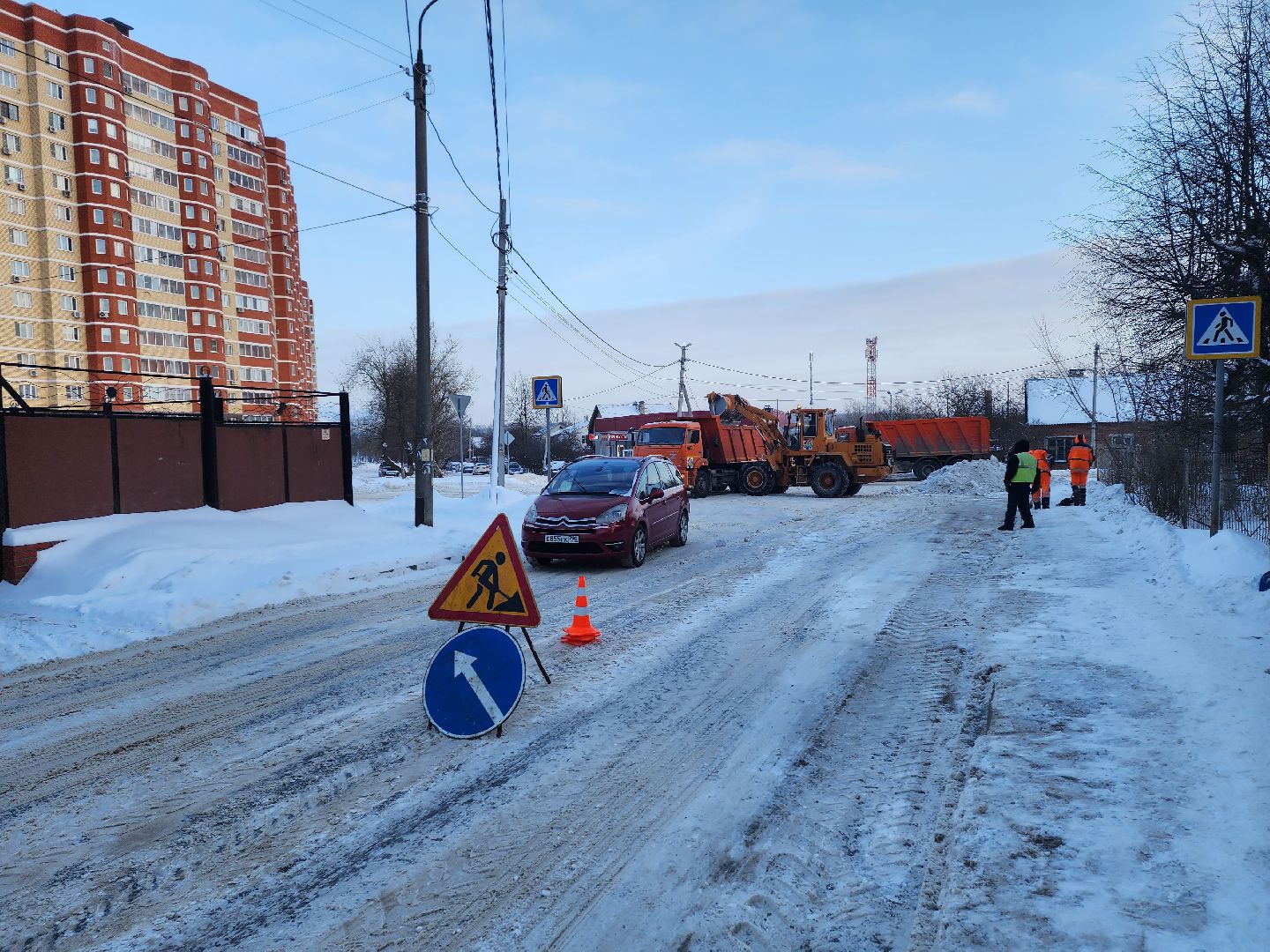 серпухов, подмосковье, убирают снег, комбинат благоустройства,