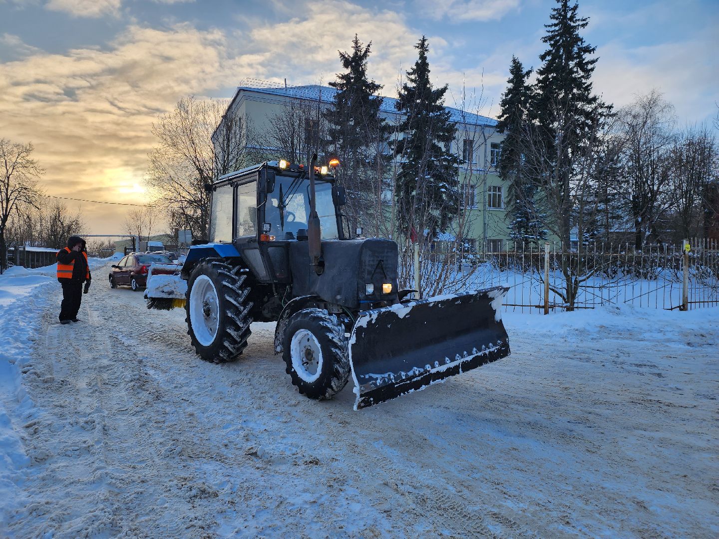 серпухов, подмосковье, убирают снег, комбинат благоустройства,