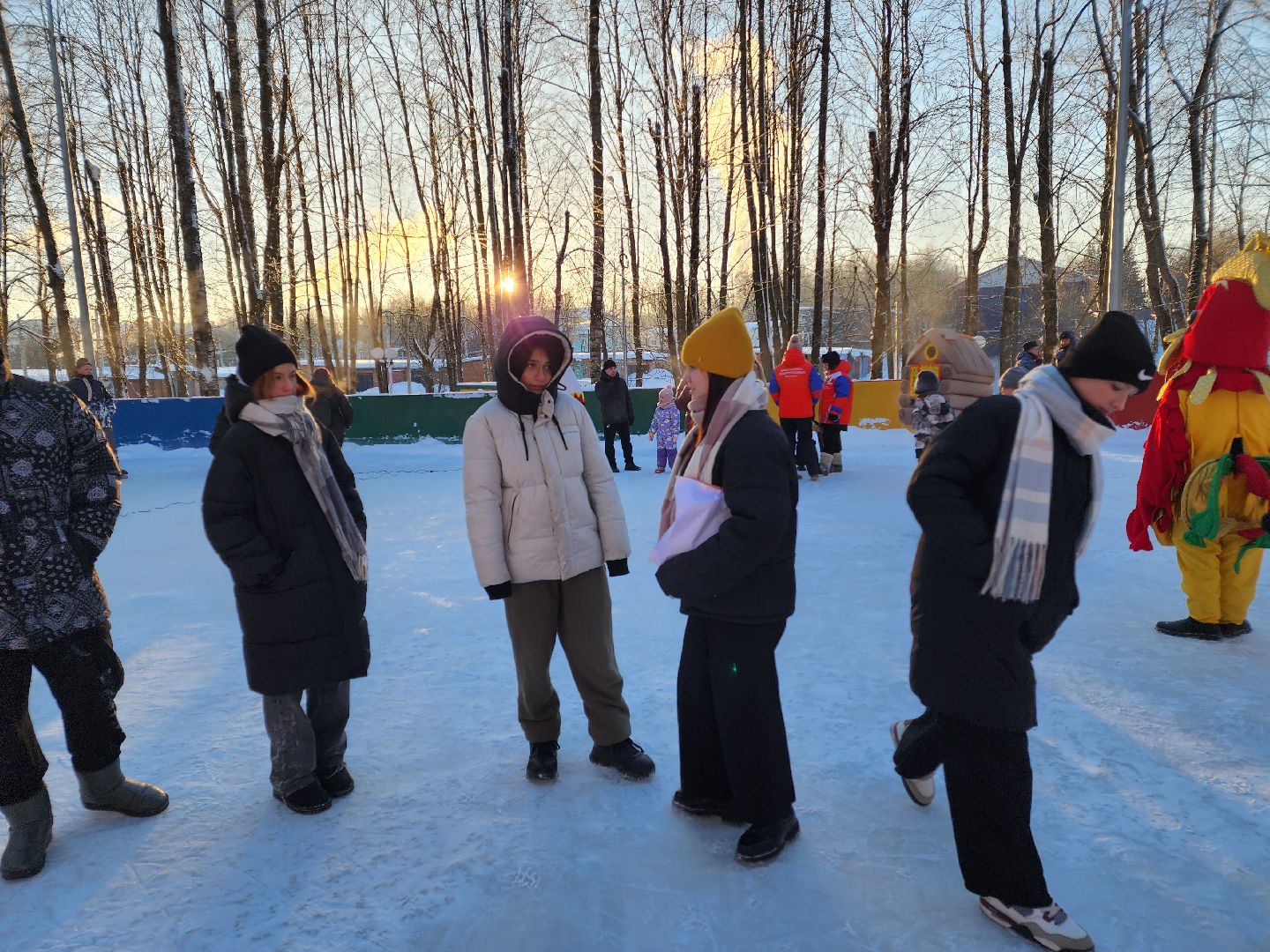 Волоколамск, парк, парки подмосковья, зима в подмосковье, дискотека, мандарины, дети, детская музыка,