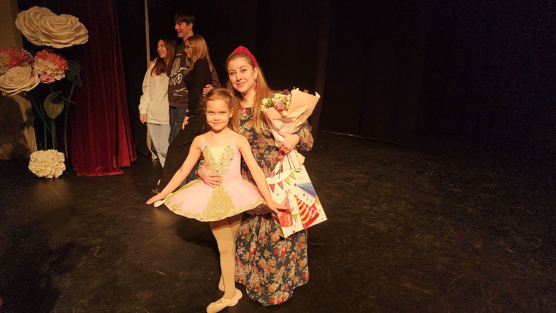 Подмосковье, Городской округ Пушкинский, Ивантеевка, дети, образование, танцы,