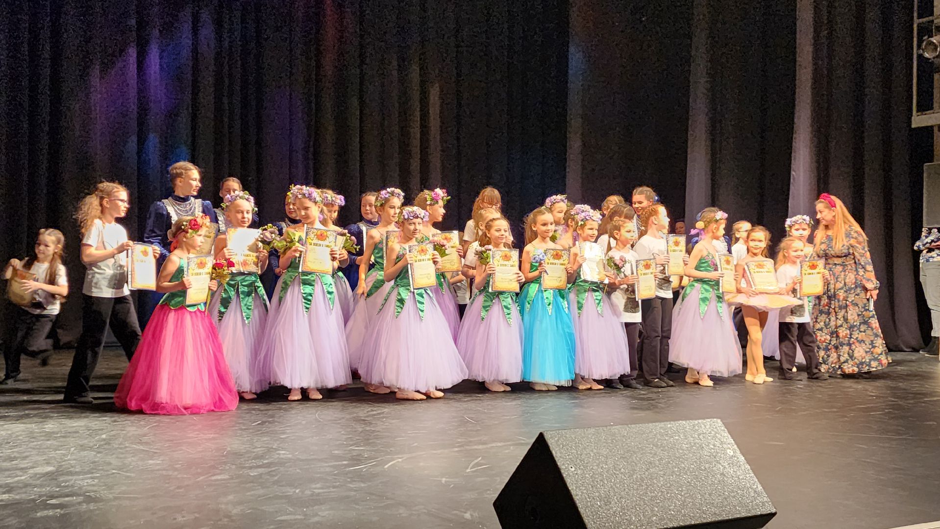 Подмосковье, Городской округ Пушкинский, Ивантеевка, дети, образование, танцы,