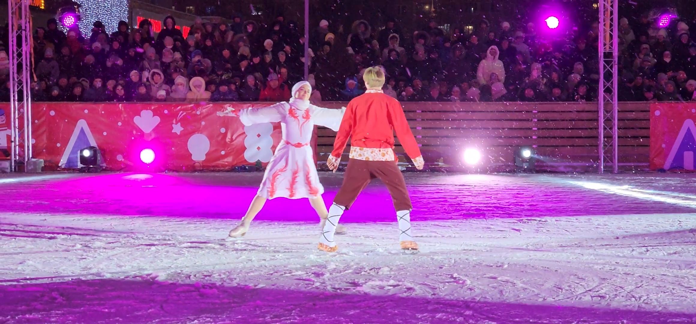 Коломна, зима в подмосковье, ледовое шоу, каток,