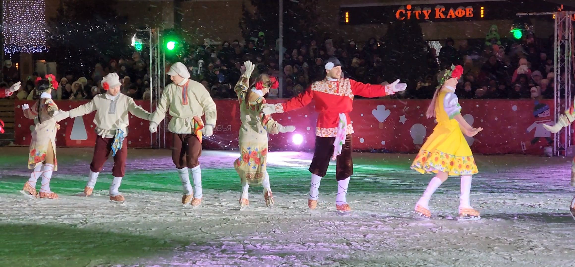 Коломна, зима в подмосковье, ледовое шоу, каток,