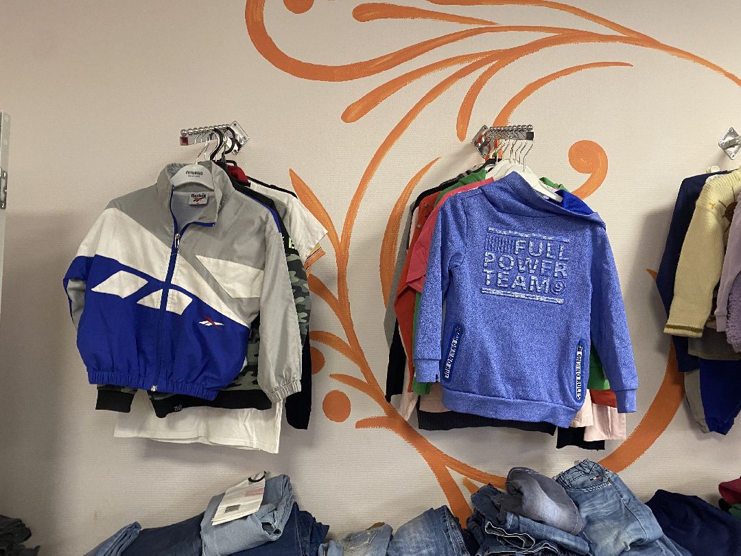 Краснознаменск, благотворительный проект, Добрый шкаф, помощь, Мария Волошина, Олег Рожнов