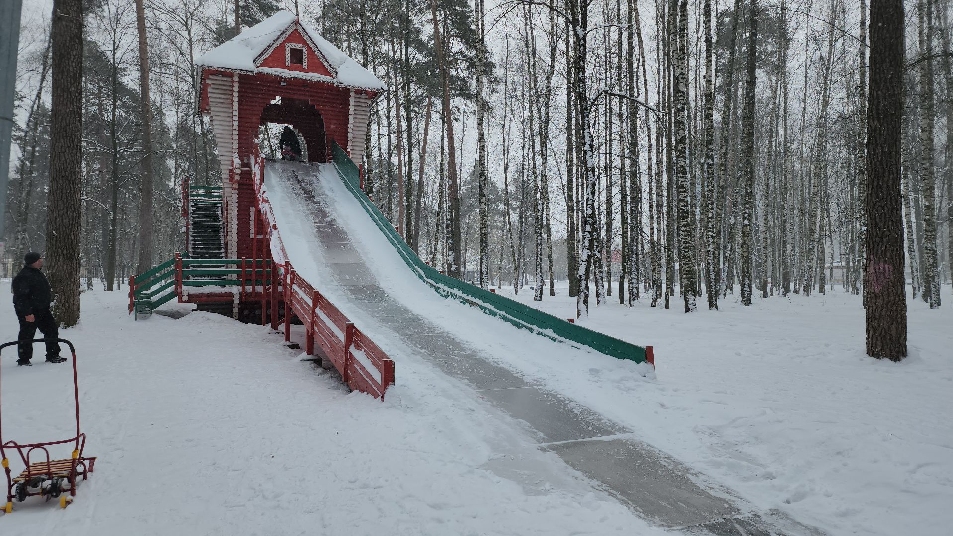 тюбинговая горка, зима в парках, Ногинск, Богородский городской округ,
