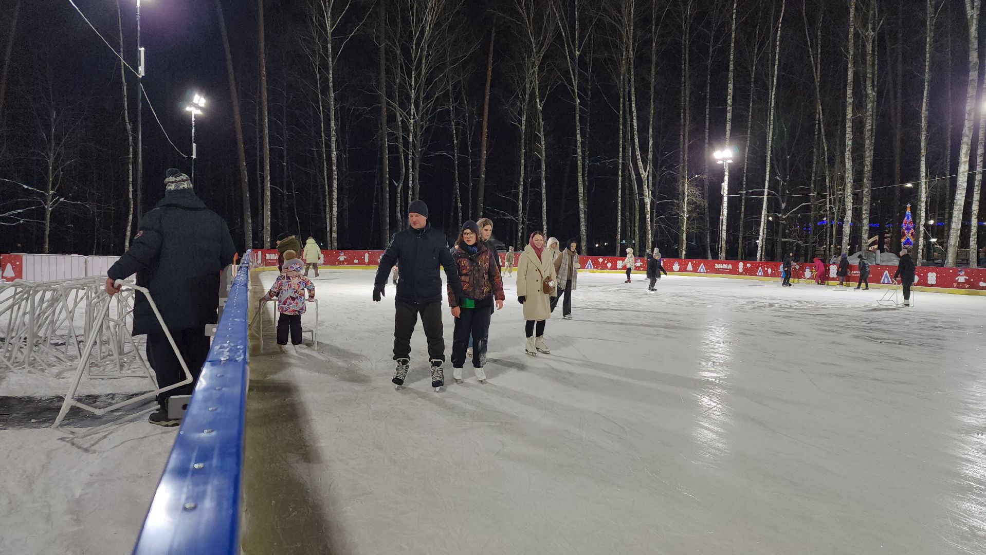 Зима в Подмосковье, каток, Центральный парк, Ногинск, Богородский городской округ,