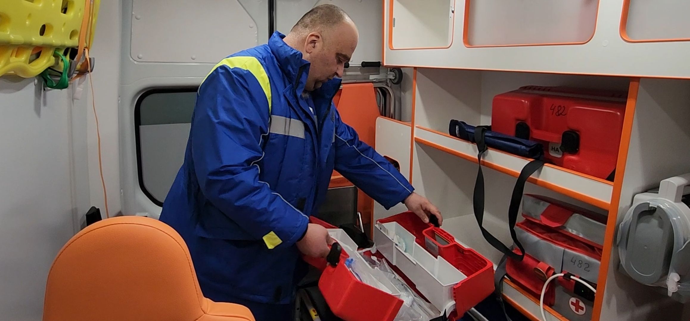 кашира, скорая помощь, новая машина, газель, обновление автопарка, пневматическая подвеска, ивл, дефибриллятор,