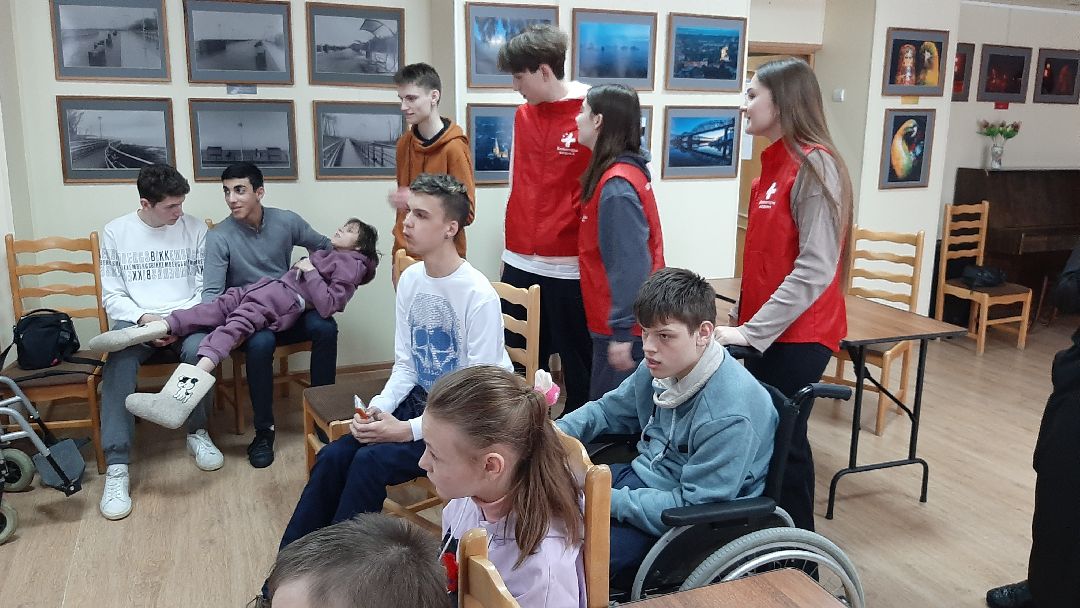 дети, волонтеры, доброедело, помощьлюдям,